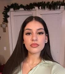 Mia Yarbrough's Instagram, Twitter & Facebook