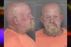 Howard Nesbitt's Instagram, Twitter & Facebook