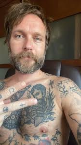 Who do I look like : r/Doppleganger