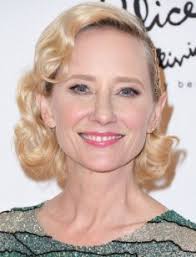 Au opt zile sa ia o decizie.trei prieteni. Anne Heche Biography Photo Age Height Personal Life News Filmography 2021
