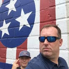 Philip Steen's Instagram, Twitter & Facebook