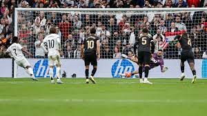 VER GOLES Real Madrid perdió 2-1 con Valencia por LaLiga 2025: VIDEO fecha  30 en Bernabéu - RESUMEN Partido hoy | RPP Noticias