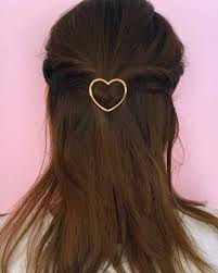 Aprende a preparar remedios naturales de cebolla para el pelo como este beneficioso jugo. Accesorios Para El Cabello Tumblr Peinados Originales