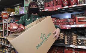 Shares in morrisons surged more than 30% on monday, after the supermarket giant rebuffed a £5.5bn morrisons' share price closed at 178.45p on friday, but rose to 235p on monday morning. Y7 Lqodcktogem