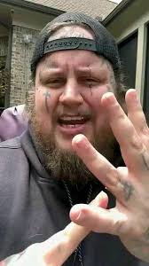 I see J.J. The donkey has a buddy,that great to see.YEAHHH!!! JJ must be  happy!!