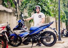 Exciter 150 2021 trắng đỏ mới với màu sắc lấy cảm hứng từ núi lửa dữ dội. Zac From Australia And The Yamaha Exciter 150 Tigitmotorbikes Yamahaexciter Yamahaexciter150 Travelonbikes Travelvietnam Motorbikevietnam Vietnamholiday