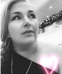 Megan Etter's Instagram, Twitter & Facebook