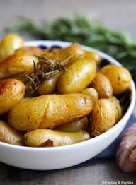 Pommes De Terre Confites A L Ail Et Au Romarin Recette Pomme De Terre Confite Recettes De Cuisine Recette Pomme
