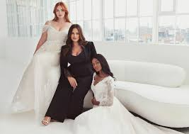 Und nun wird es spannend, denn die neuen kollektionen für die hochzeitssaison 2021 sind in den brautmodengeschäften angekommen. Plus Size Brautkleider Pronovias Gibt Neue Kooperation Mit Ashley Graham Bekannt Bridal Times