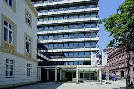 Business description, deposit guarantee scheme, financial positions, market share, contacts, bank identifiers, similar banks. Berenberg Fullt Die Reihen In Equity Capital Markets Auf Efinancialcareers