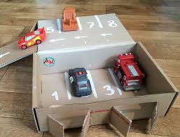 Menambah lampu hiasan di tiang pagar atau tiang tempat letak kereta (porch) iv. Kraf Dari Kotak 79 Gambar Idea Untuk Membuat Mainan Dan Perhiasan