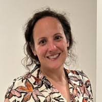 Sarah Weissman's Instagram, Twitter & Facebook