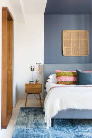 Give your room major style points with a modern hanging mirror that looks more like art than functional decor. 75 Beautiful Mid Century Modern Bedroom Pictures Ideas July 2021 Houzz