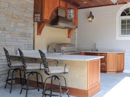 Outdoor kitchens are the second most popular remodeling project after indoor kitchens. Diy Outdoor Kitchens Pictures Ideas Tips From Hgtv Hgtv