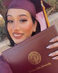 Hello everyone: My name is Pablo Andrade-Cortes, a recent college graduate  with a Bachelor of Fine Arts concentration in oil painting, mathematics,  and education. Part of my degree was to create and