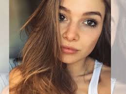 Für lola weippert, die nicht nur durch ihre arbeit bei bigfm, sondern auch durch das modeln bekannt wurde, ist das ein weiterer großer schritt in ihrer. Das Ist Lola Weippert Rtl Tvnow Die Neue Temptation Island Moderatorin People