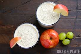 Green Grape Apple And Cinnamon Smoothies