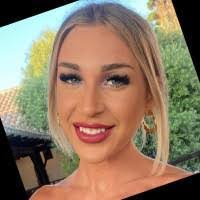 Sandra Amin's Instagram, Twitter & Facebook