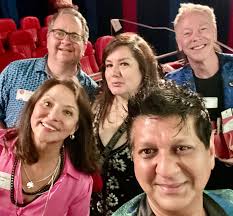 I played this music as I wrote my first short film script, Guest With  Benefits. The film turned out to be pretty funky and fun thanks to our  director's vision @jacrobertslive Monday