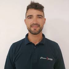 Me complace compartir con vosotros que Velites Sport me ha contratado como  su Partners Manager. Quiero dar las gracias a la empresa por esta gran  oportunidad de poder crecer con ellos y