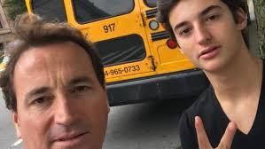 Muchas felicidades, papás!