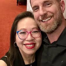 Probably an unpopular opinion but I don't care. As much as I loved and  adored Cynthia Erivo's performance as Elphaba in Wicked , I still prefer  Idina Menzel's singing. There's much more