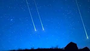 È considerato patrono di bibliotecari, cuochi, librai per tutti la notte del 9 e 10 agosto rappresenta la notte delle stelle cadenti, infatti durante questa notte è possibile in molte parti d'italia osservare e. Notte Di San Lorenzo Il 10 Agosto Storia E Dove Vedere Le Stelle Cadenti