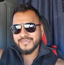 Raymundo Valentin's Instagram, Twitter & Facebook