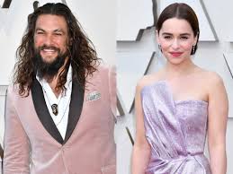 Game of thrones' jason momoa can still bench press a khaleesi. Oscars 2019 Jason Momoa And Emilia Clarke Had Game Of Thrones Reunion