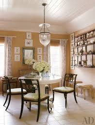 Expanding the existing area by moving walls within or outside the perimeter of the house. 22 Dining Room Decorating Ideas With Photos Architectural Digest