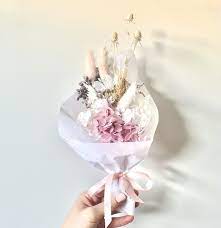 Welcome to cupcake project, where everyone from novice bakers to professional pastry chefs can find sweet and savory. Mini Dried Flower Bouquet Heart And Hamper