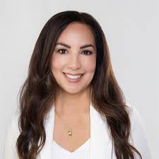 Find the Best Internists Near Me in Delano, CA