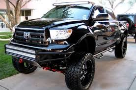 The last thing you want is a heavy machine falling on you. Toyota Jacked Up Trucks Best Truck Wallpaper Mobil Mobil Baru