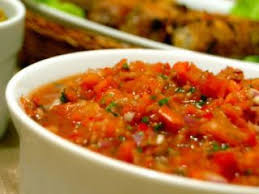 Salata Turceasca De Rosii Si Ardei Gras Rețetă Petitchef Recipe Healthy Salad Recipes Cold Vegetable Salads Food