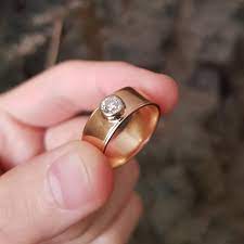 Gold diamond ring skyrim id. Skyrim S Gold Diamond Ring Irl Gaming