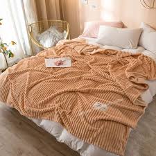 Jual bantal, matras protektor, inner duvet harga pabrik jakarta tangerang menu skip to. Selimut Bulu Tebal Polos Cream 180x200 Super Halus Lembut Terbaru Agustus 2021 Harga Murah Kualitas Terjamin Blibli