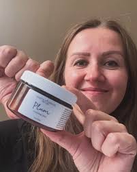 𝑴𝒂𝒓𝒕𝒂 𝑶'𝑪𝒐𝒏𝒏𝒐𝒓 𝐒𝐤𝐢𝐧𝐜𝐚𝐫𝐞 𝐒𝐭𝐮𝐝𝐢𝐨 (@marta.oconnor) •  Instagram photos and videos