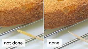 Why Did My Cake Sink In The Middle? (And How To Fix It) - Delishably