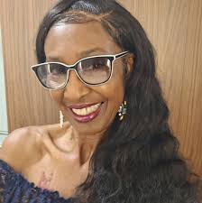 Cancer :"it starts at 3" me in my head: "it starts at 3, but we gotta be  there by 2, so we gotta leave the house at 1, so i have to