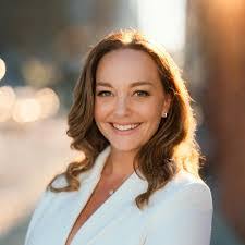 Kerri Drake's Instagram, Twitter & Facebook