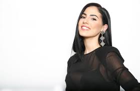 Giulia de lellis, nonostante le apparenze, è giovanissima. Giulia De Lellis Si Sbilancia Sulla Nuova Coppia Di Uomini E Donne Il Post