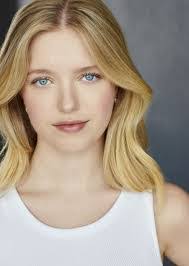 Skylar Dunn's Instagram, Twitter & Facebook