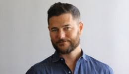 Dayo Ade's Instagram, Twitter & Facebook