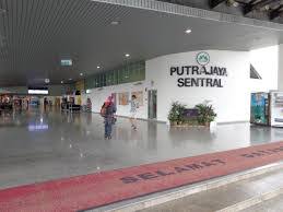 Mitsui outlet park kuala lumpur is a japanese factory outlet shopping mall near klia and klia2, where you can shop for a read more». Mat Drat Cheap Parking To Klia Klia2 At Park N Ride Putrajaya Sentral