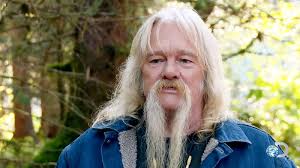 Billy Brown Dead: 'Alaskan Bush People' Star Suffered Seizure at 68 | Us  Weekly