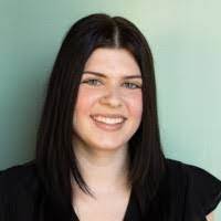 Kerri Piper's Instagram, Twitter & Facebook