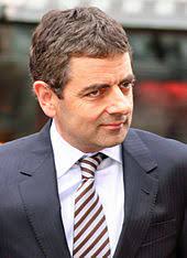 / ɹ a ʊ ə n s ə ˈ b æ s t ʃ ə n ˈ æ t k ə n s ə n / 1) est un acteur, scénariste et humoriste britannique né le 6 janvier 1955 à consett (). Rowan Atkinson Wikipedia