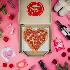 At $11.99 for 25 macarons, this couldn't be an. 14 Places To Buy Heart Shaped Pizza Where To Buy Heart Shaped Pizza For Valentine S Day 2021