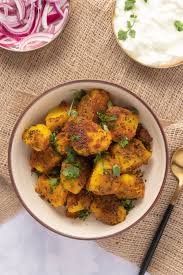 Crispy Bombay Potatoes Jeera Aloo Aka Indian Aloo Urban Farmie Recipe Indian Potato Dishes Vegetarian Recipes Easy Veggie Recipes