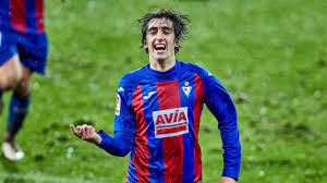 Bryan gil conduce el balón ante quini en el partido del eibar contra el granada.juan manuel serrano arce / getty images. Bryan Gil Spielerprofil 21 22 Transfermarkt